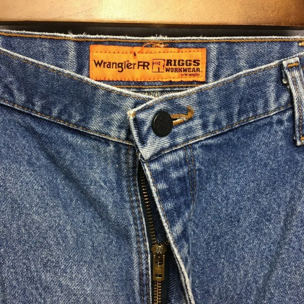 Wrangler FR Riggs Men Jeans Blue size 42x32 Workwear Denim Flame Resistant Pants